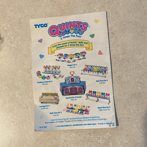 Quints Dolls With Bunting Pocket and Bottles, 1990's Tyco Baby Set - Picture 4 of 5